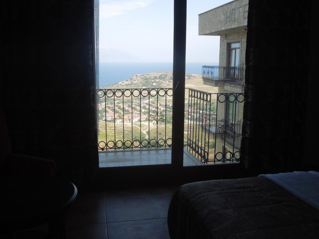 Masi Hotel İmroz Ruang foto