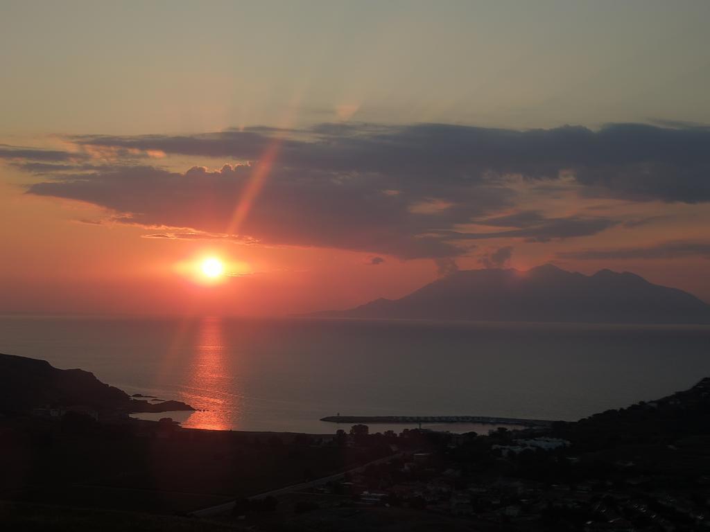 Masi Hotel İmroz Bagian luar foto