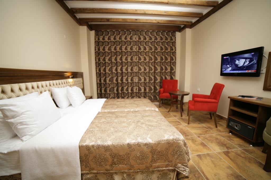 Masi Hotel İmroz Bagian luar foto