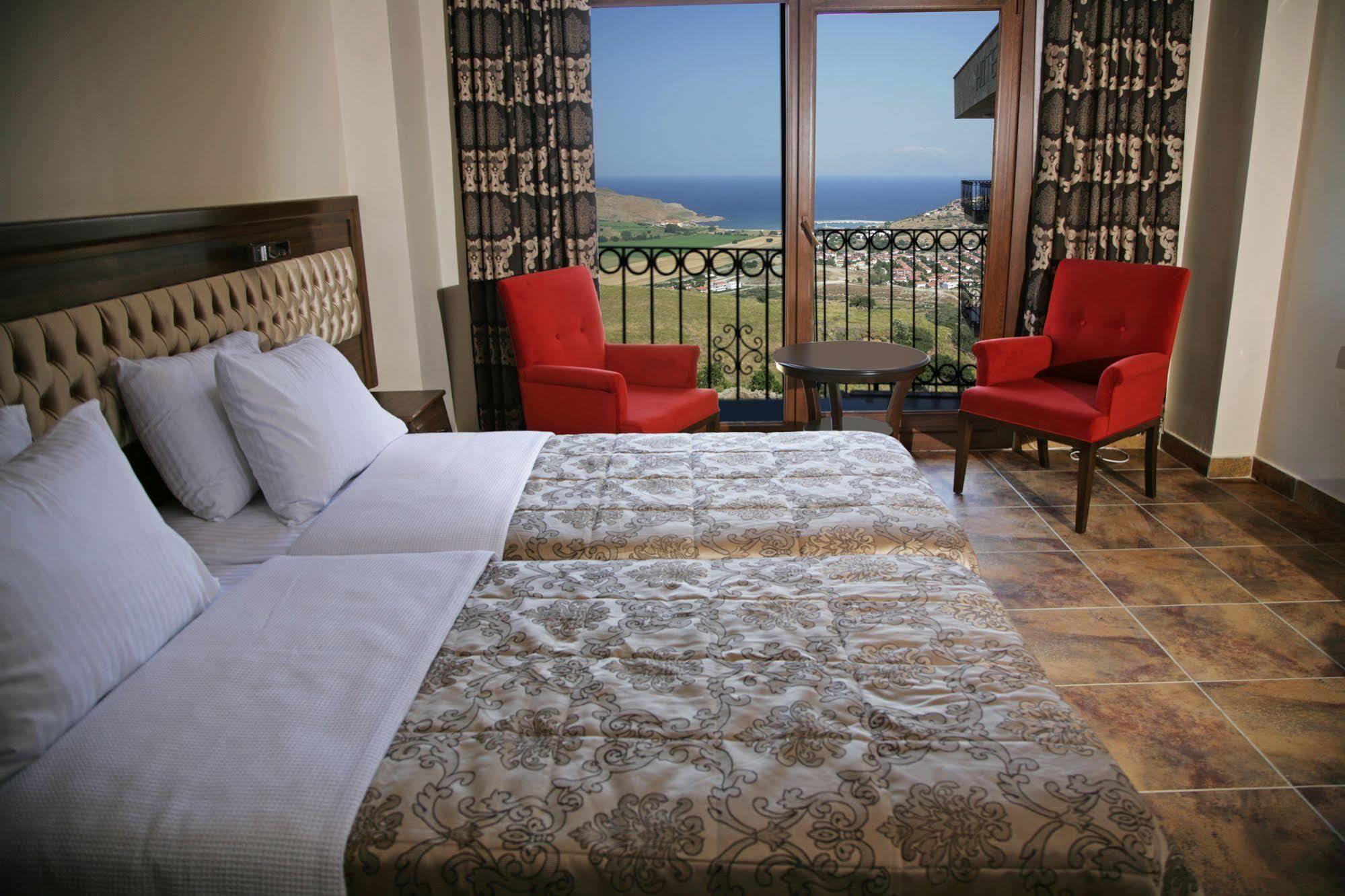 Masi Hotel İmroz Bagian luar foto